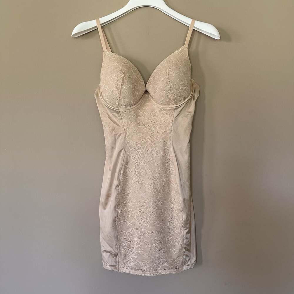 Maidenform Self Expressions Shaping Slip 36C Nude Lace Built In Bra Full Body
